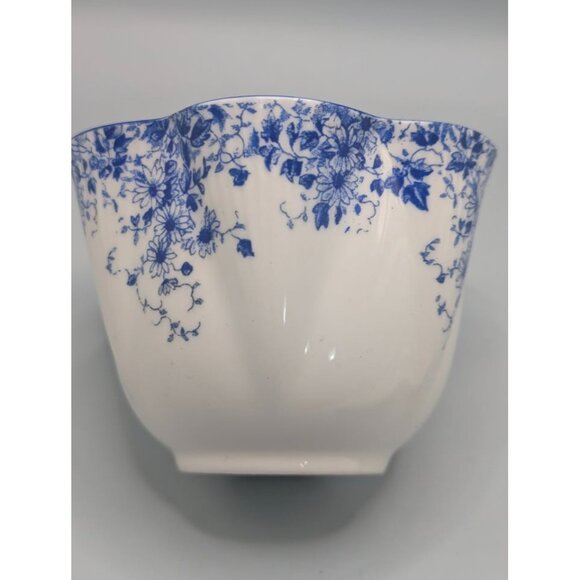 Shelley "DAINTY BLUE" Cup and Saucer - Picture 3 of 9